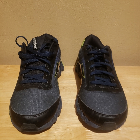 Men's Reebok Running Shoes - Picture 3 of 5